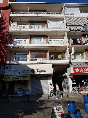 GÖLCÜK MERKEZ  ERENKAYA PASAJINDA KİRALİK İŞ YERİ 2+1  90 M2